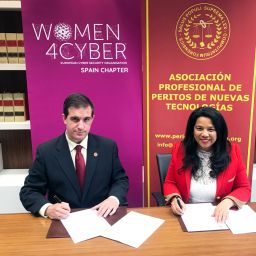 Acuerdo de colaboración de Women4Cyber Spain y PETEC