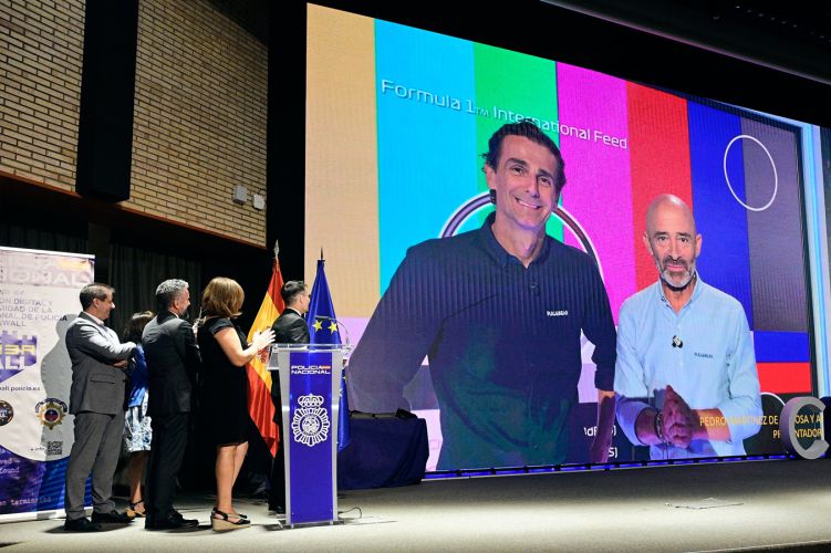 Vídeo de felicitación por el Premio de Pedro Martínez de la Rosa y Antonio Lobato a Efrén Varón en los Premios Pericia Tecnológica 2022